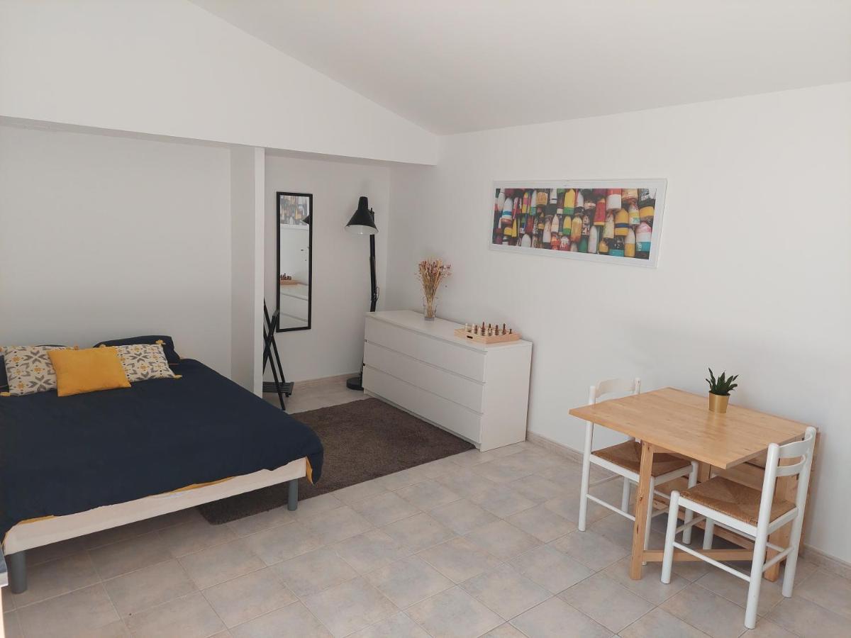 Вилла Studio Au Coeur Des Vignes Divatte-sur-Loire Экстерьер фото